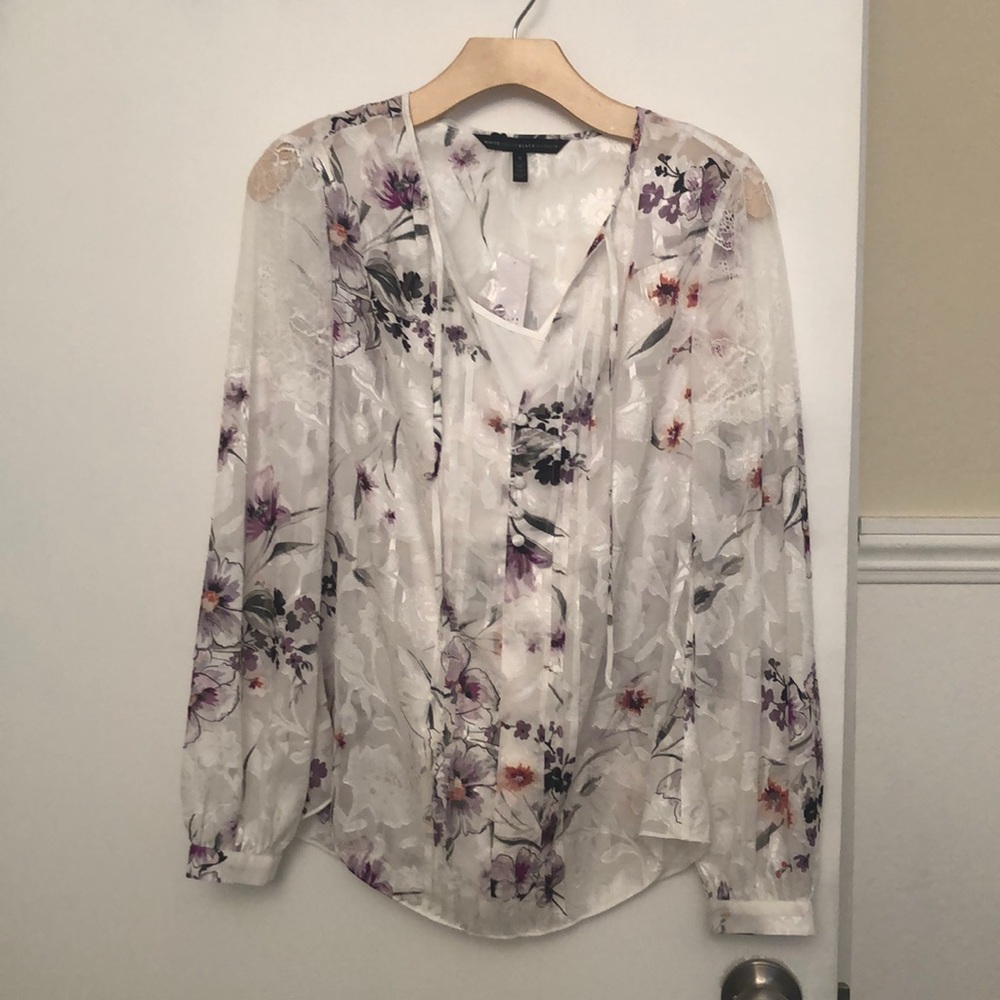 White House Black Market top size 0